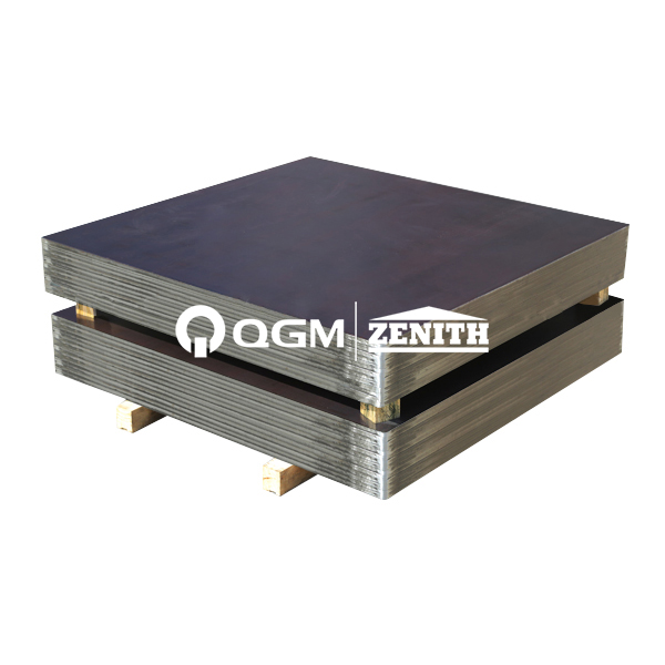 A que problemas devem receber atenção durante o processo de instalação e o uso diário do palete da máquina de tijolos?